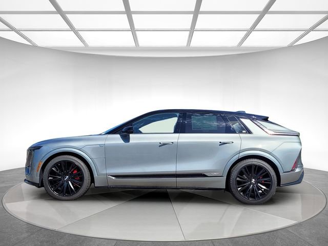 New 2026 Cadillac Lyriq V image 8