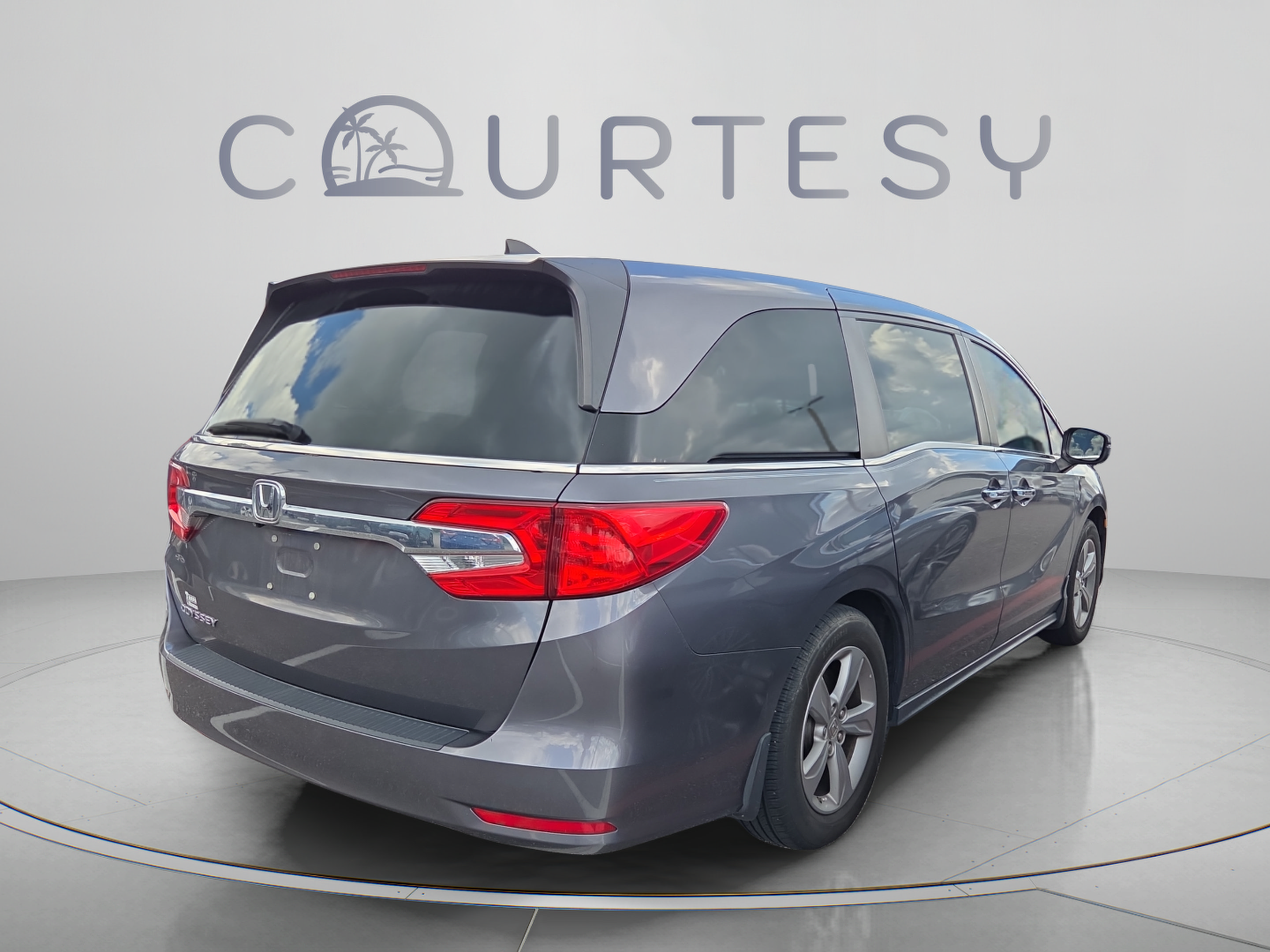 Used 2018 Honda Odyssey EX-L image 3