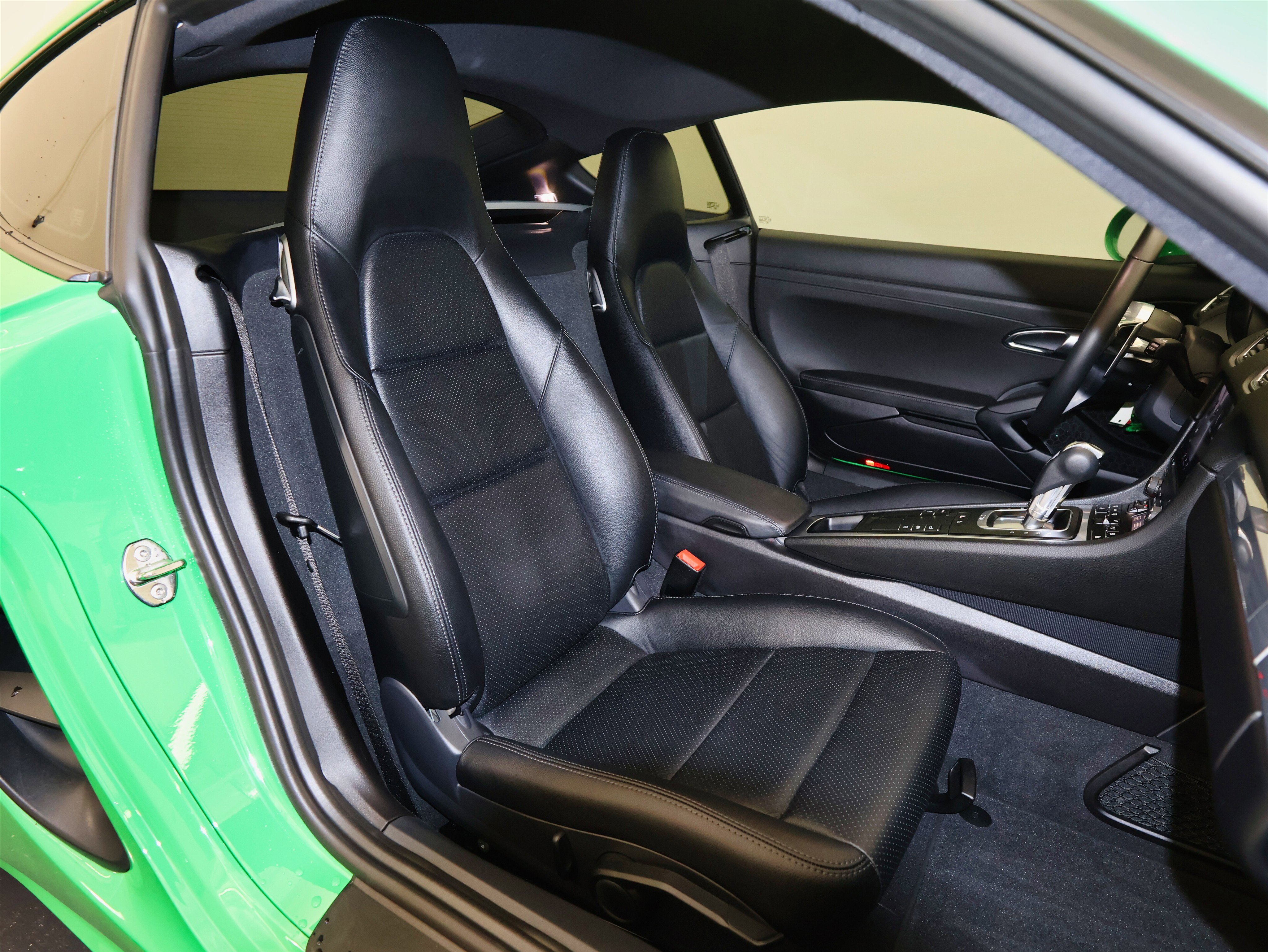 Used 2023 Porsche 718 Cayman S image 37