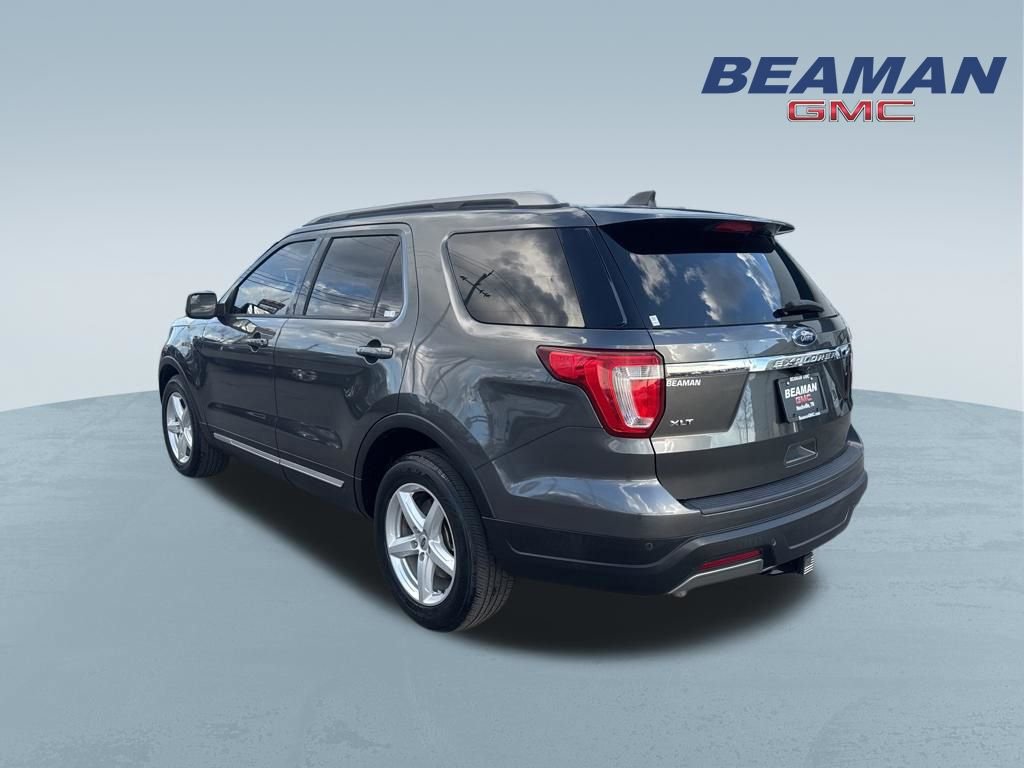 Used 2019 Ford Explorer XLT image 5