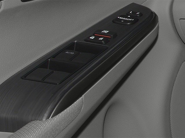 Used 2013 Toyota Camry XLE w/ Leather Pkg FWD image 19