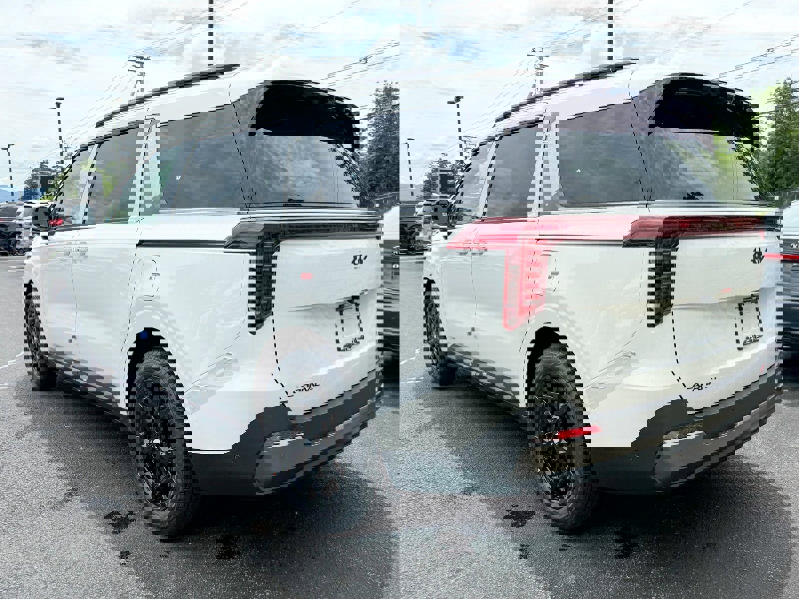 New 2026 Kia Carnival SX Prestige image 2