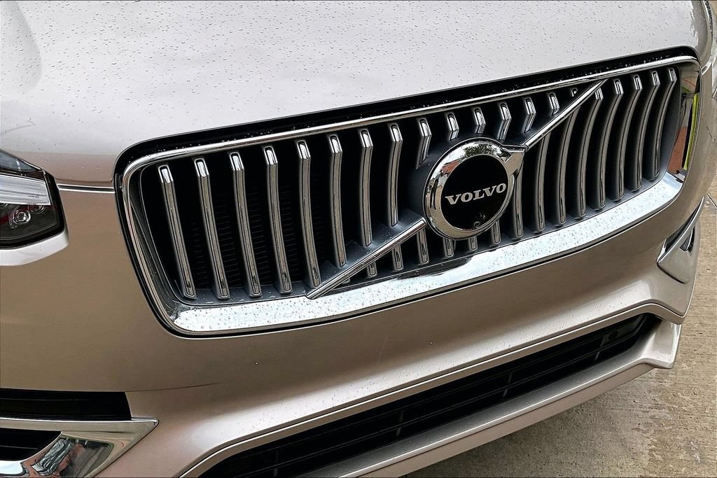 Certified 2024 Volvo XC90 T8 Ultimate w/ Protection Package Premier AWD/4WD image 38
