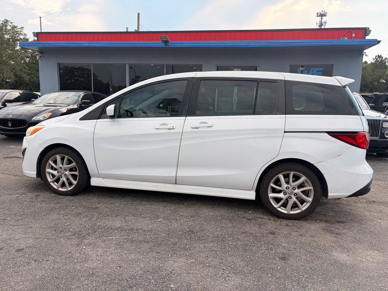Used 2012 MAZDA MAZDA5 Grand Touring FWD image 5