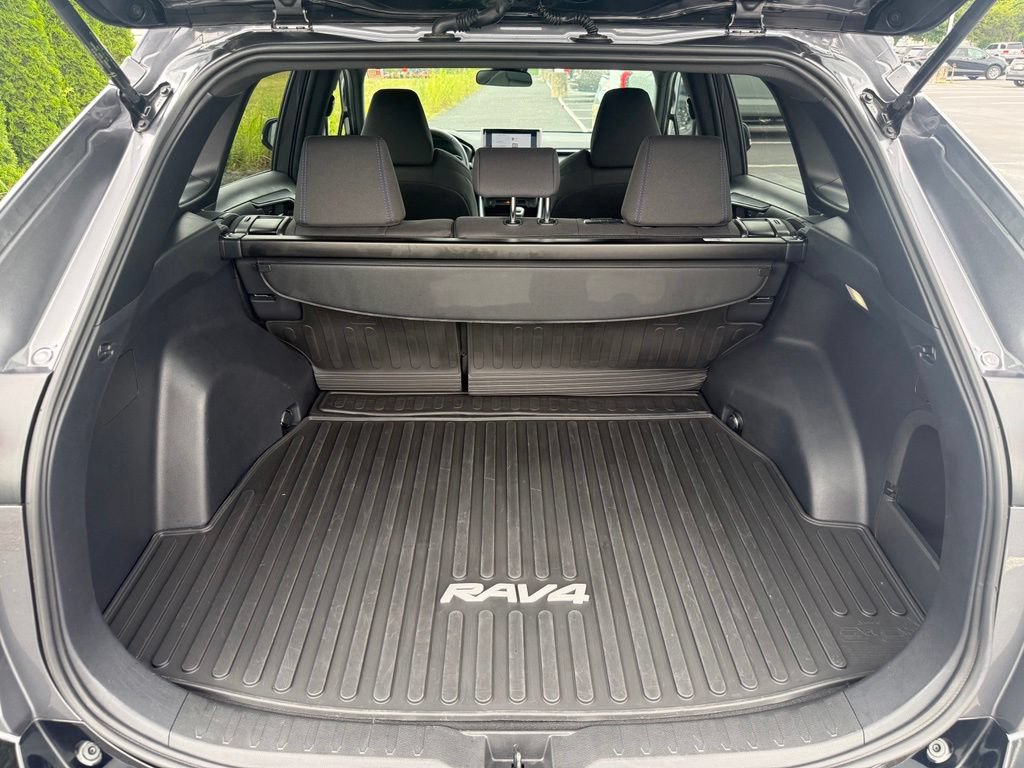 Certified 2025 Toyota RAV4 SE AWD/4WD image 35