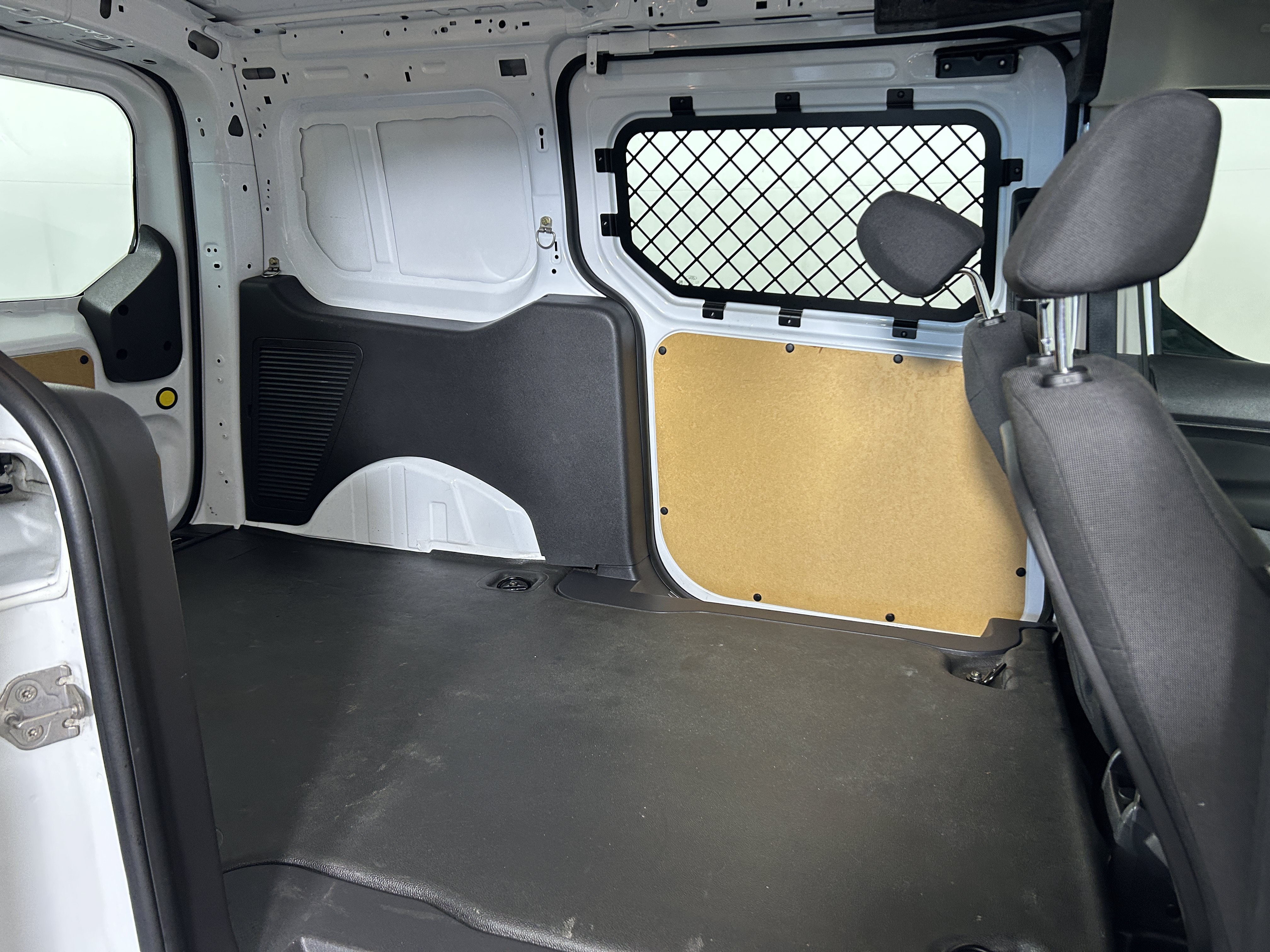 Used 2018 Ford Transit Connect XL FWD image 26