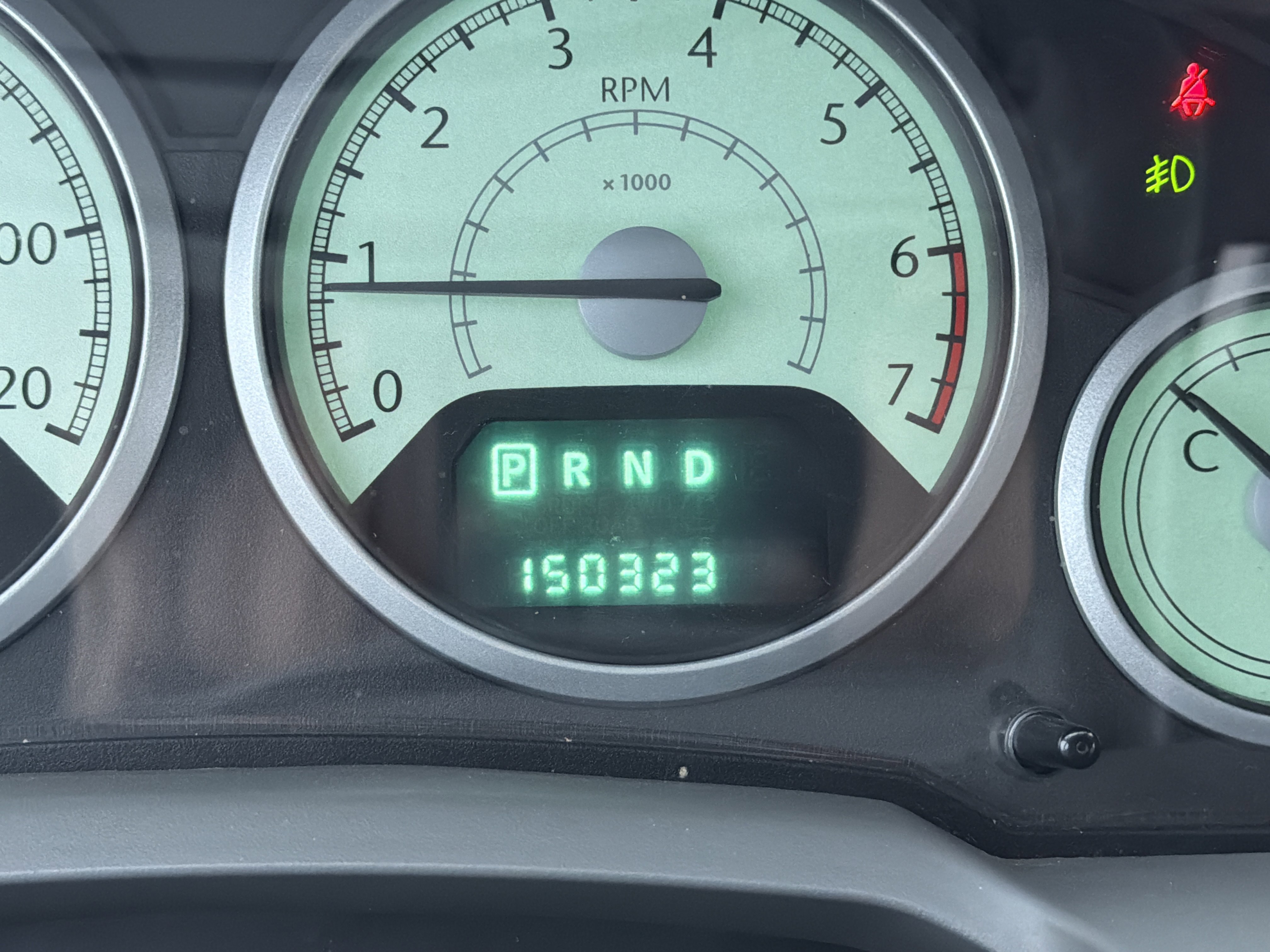 Used 2009 Chrysler Town & Country Limited w/ Entertainment Group #3 image 26