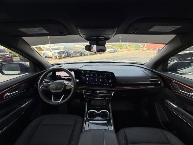 Used 2025 Chevrolet Traverse Z71 w/ Driver Confidence Package image 26