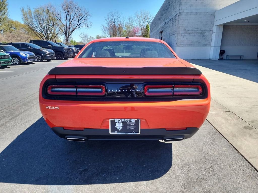 Used 2023 Dodge Challenger SXT image 7