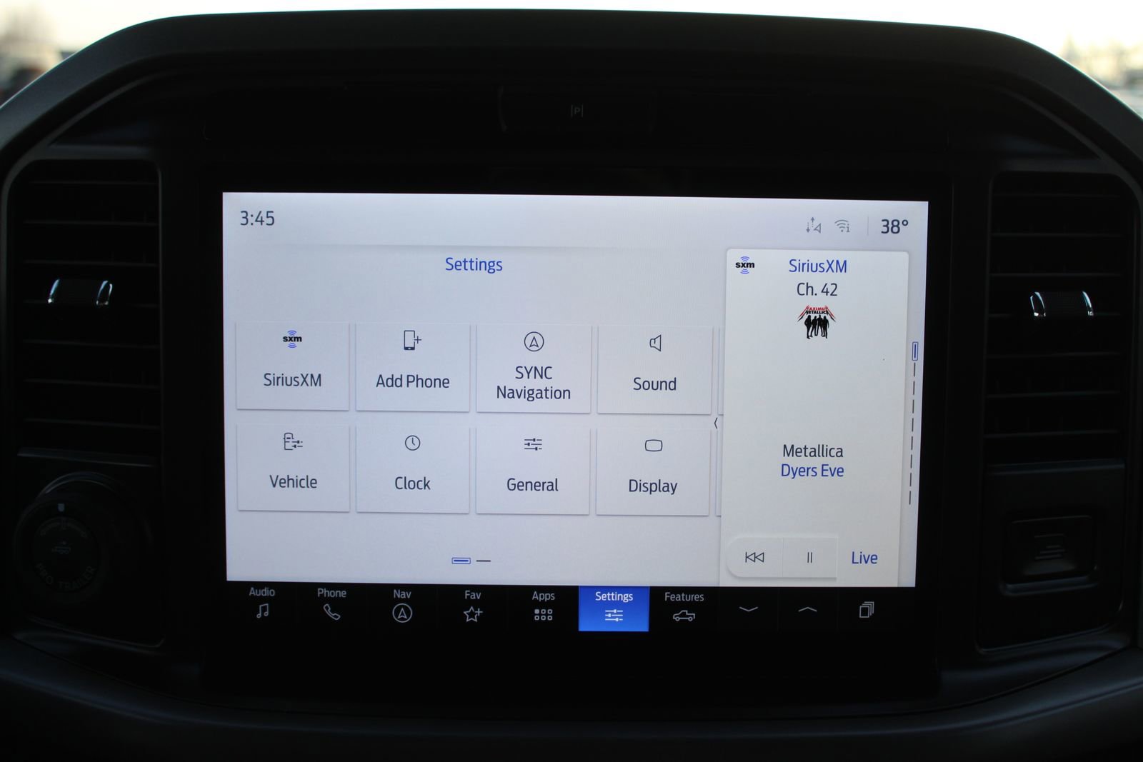 New 2025 Ford F150 XLT w/ Equipment Group 302A MID image 39