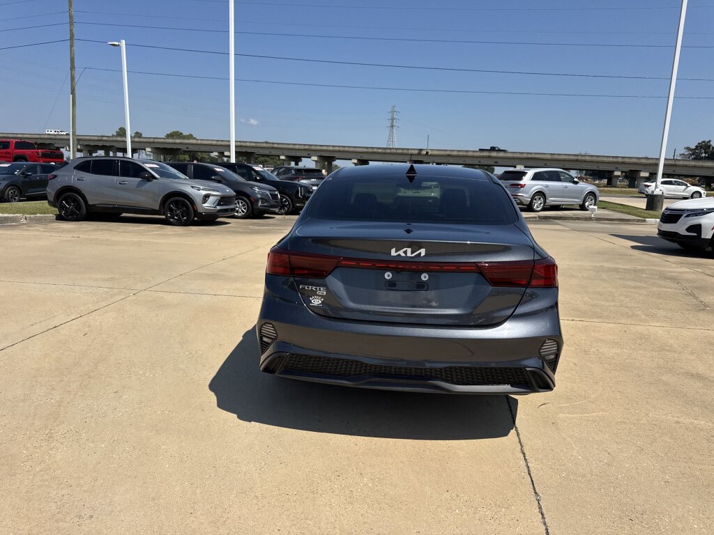 Certified 2022 Kia Forte Sedan FWD image 14