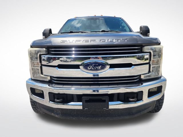 Used 2017 Ford F250 Lariat w/ Lariat Value Package AWD/4WD image 8