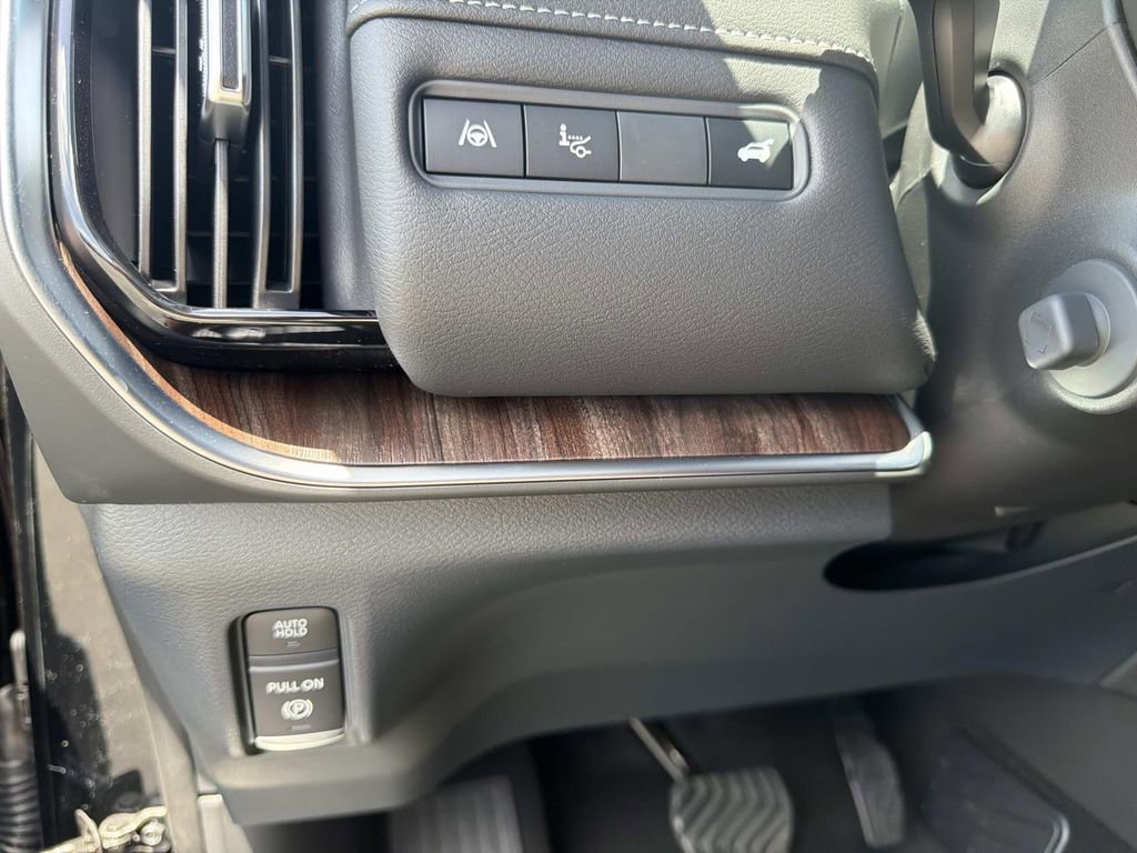 New 2026 Nissan Armada Platinum RWD image 27