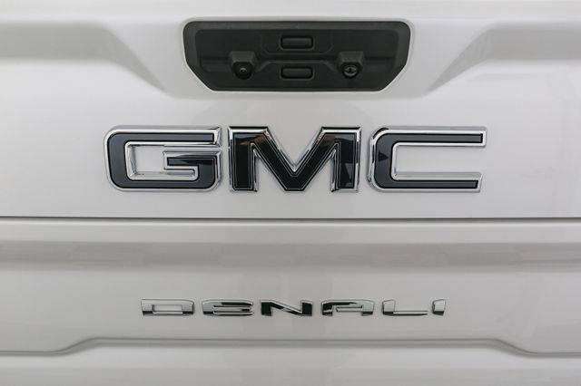 Used 2024 GMC Sierra 2500 Denali Ultimate image 13