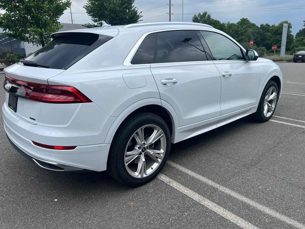 Used 2022 Audi Q8 Premium AWD/4WD image 4