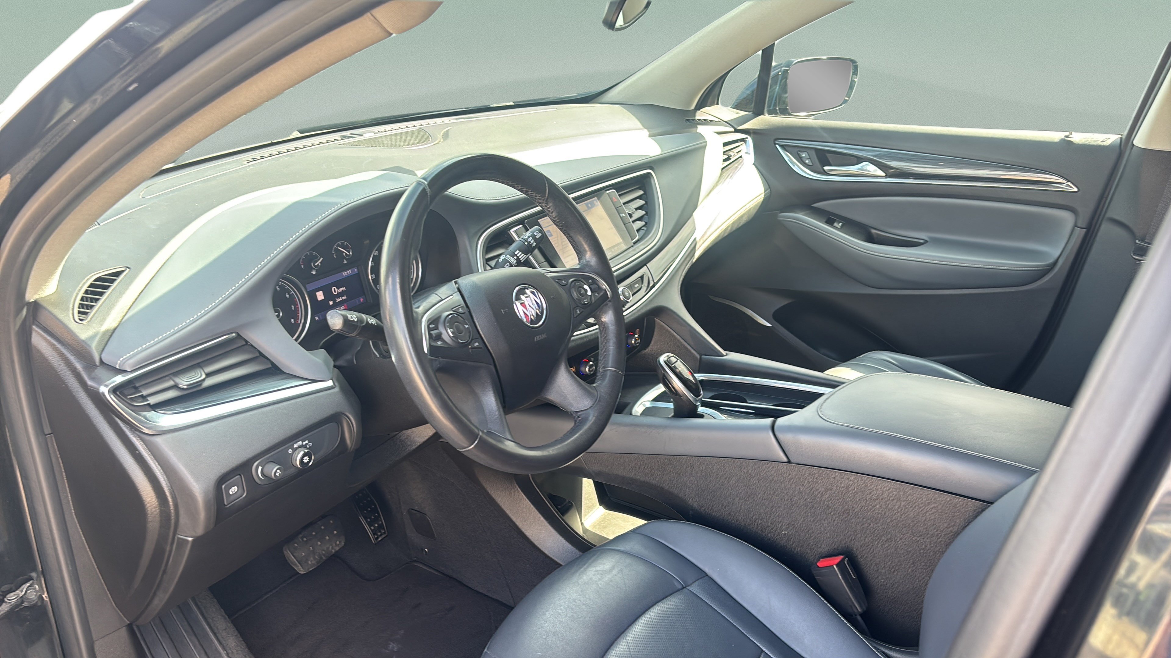 Used 2020 Buick Enclave Essence w/ Sport Touring Edition FWD image 10