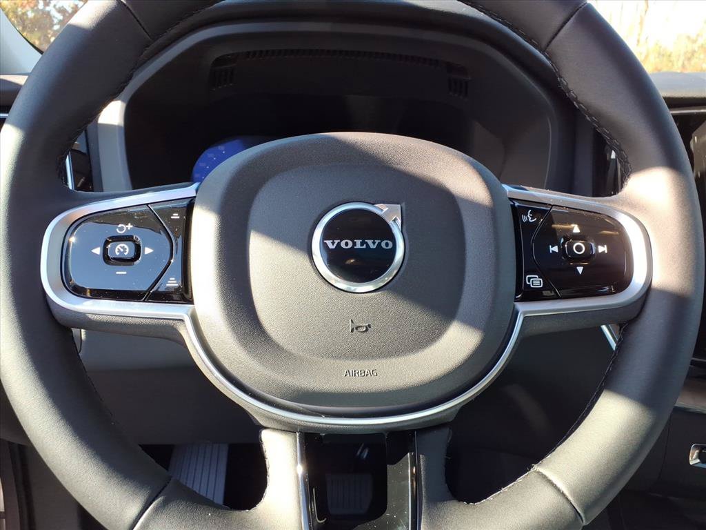 New 2026 Volvo XC60 B5 Core AWD/4WD image 23