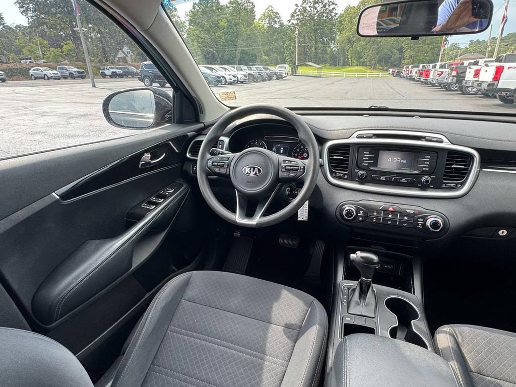 Used 2018 Kia Sorento L FWD image 17