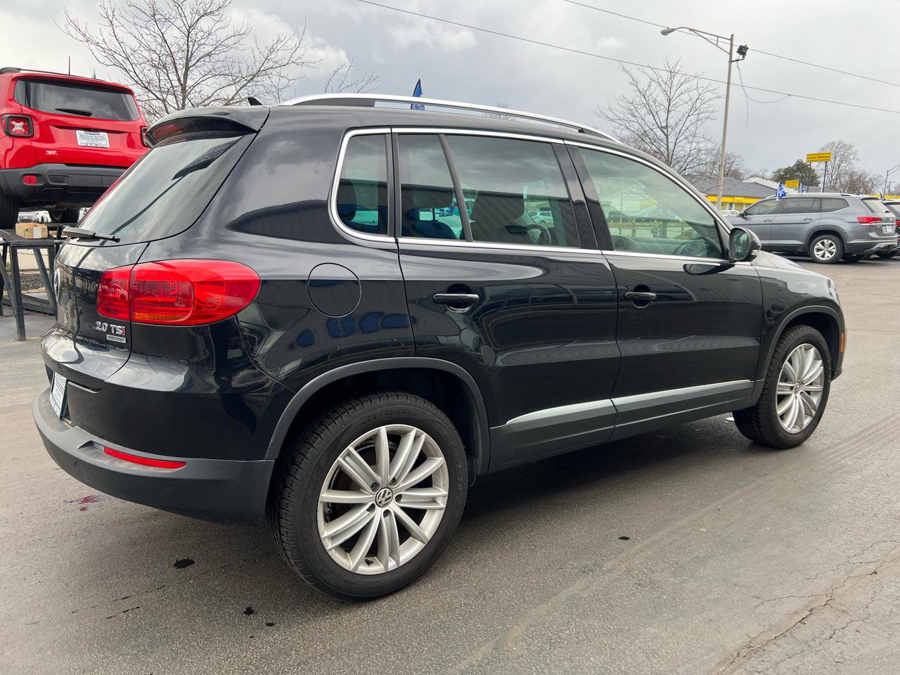 Used 2015 Volkswagen Tiguan SEL AWD/4WD image 6