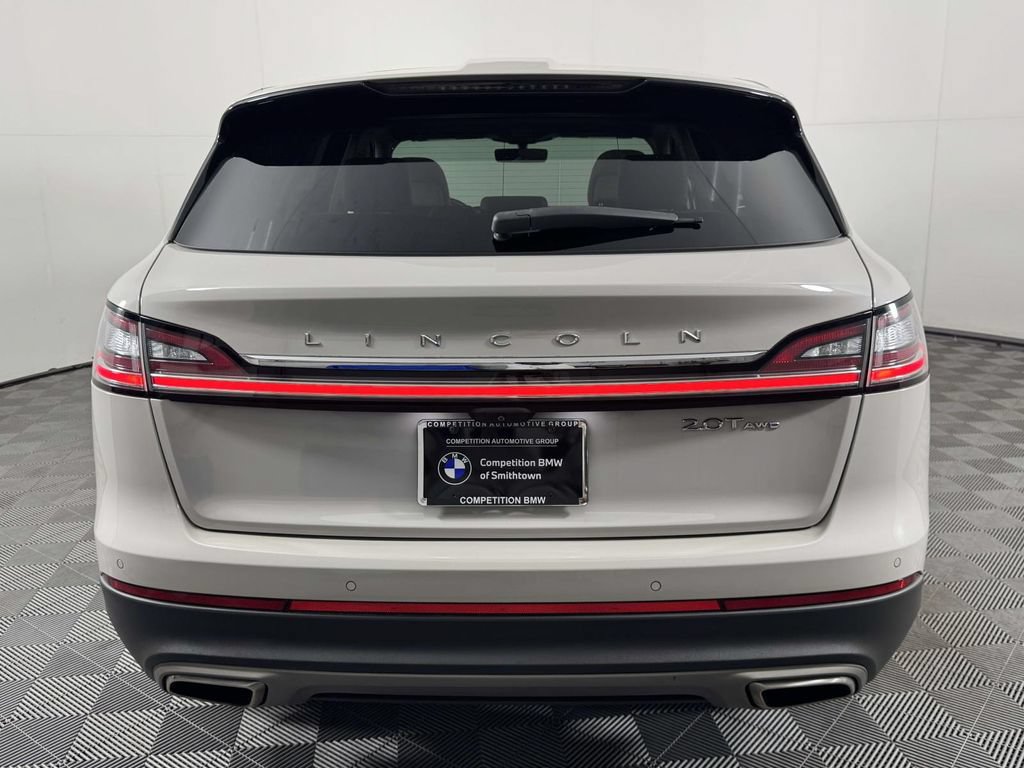 Used 2019 Lincoln Nautilus Select AWD/4WD image 9