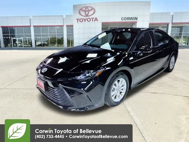 Used 2025 Toyota Camry LE image 15