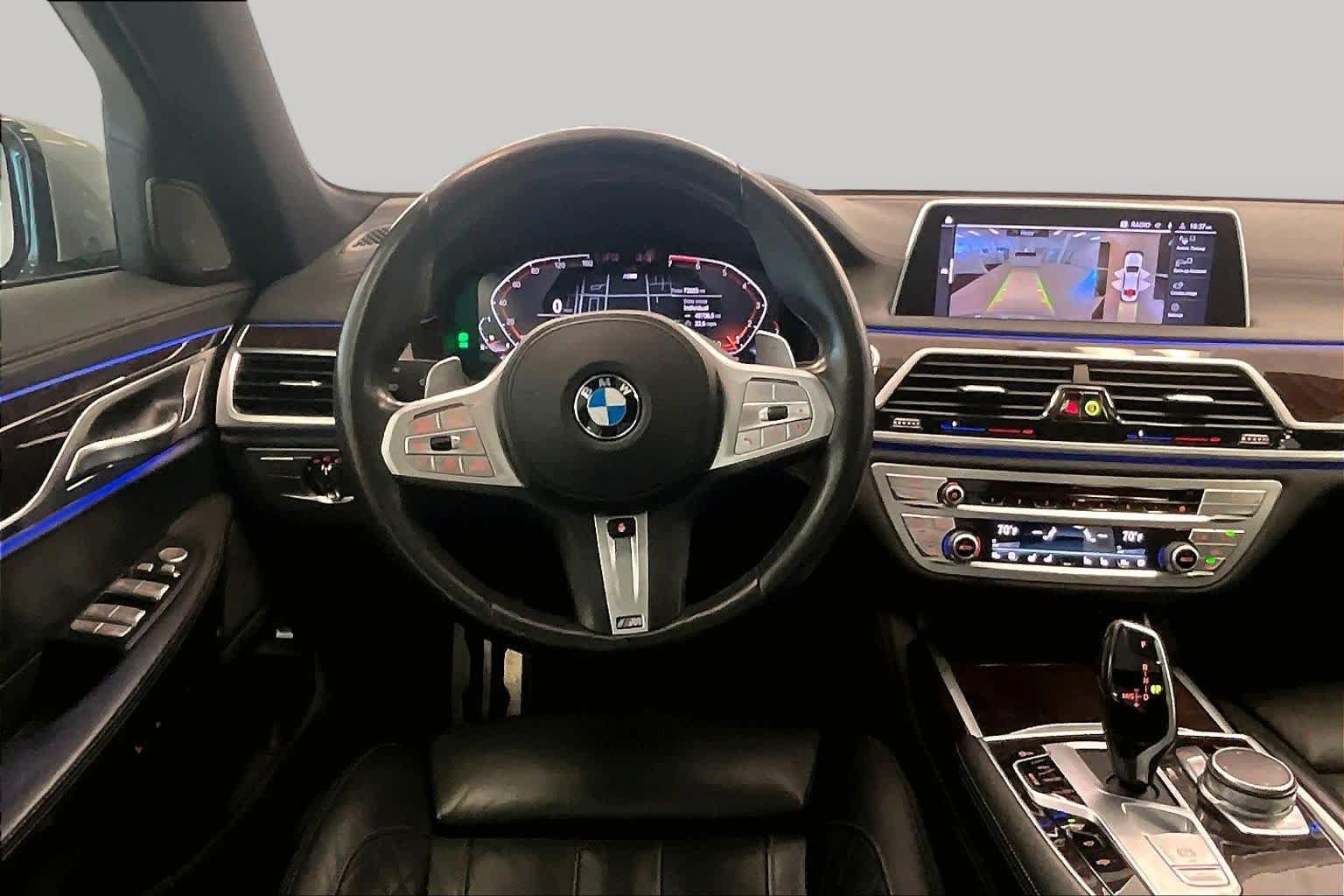 Used 2020 BMW 750i xDrive w/ M Sport Package AWD/4WD image 5