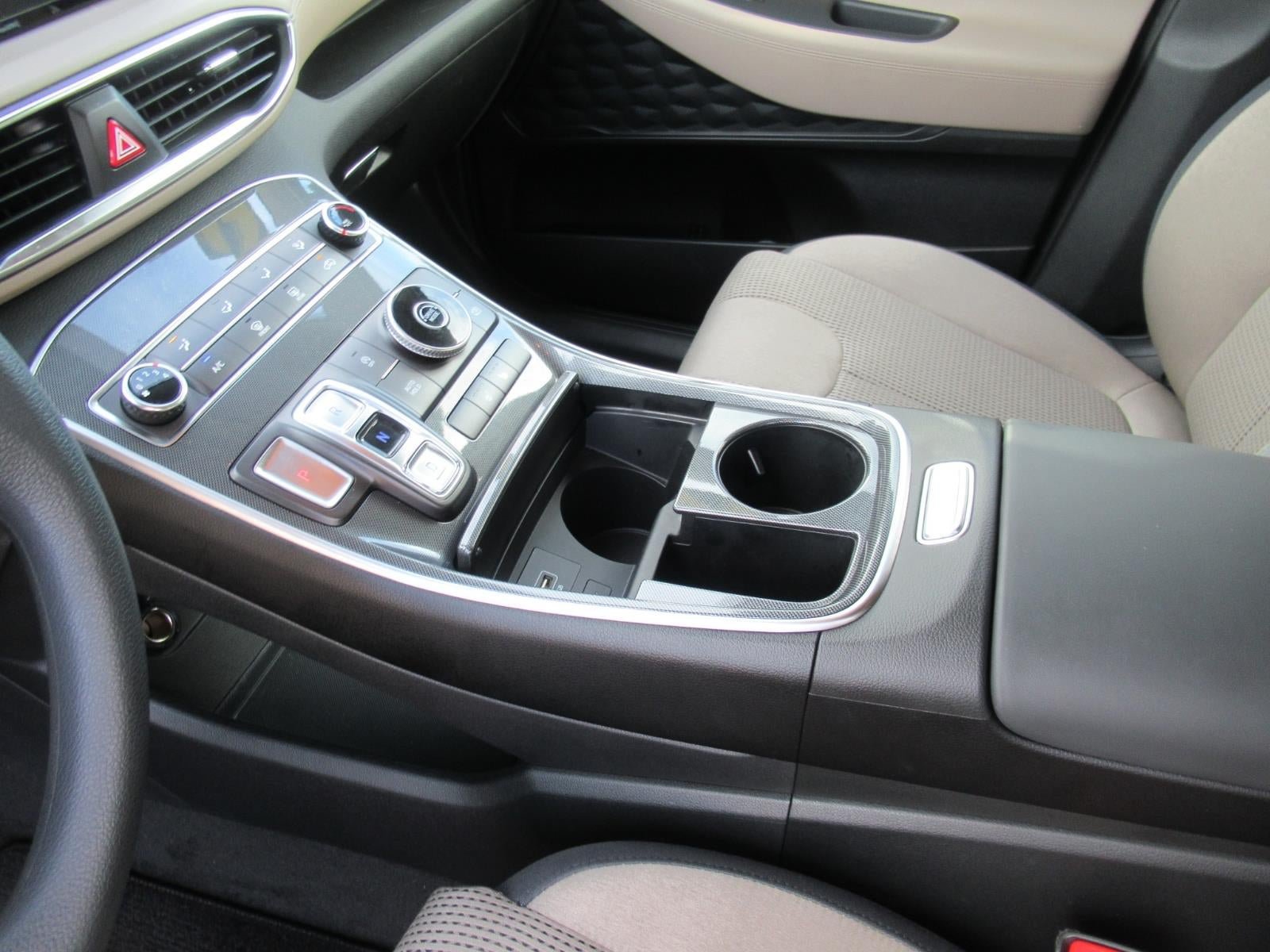 Used 2021 Hyundai Santa Fe SEL FWD image 16