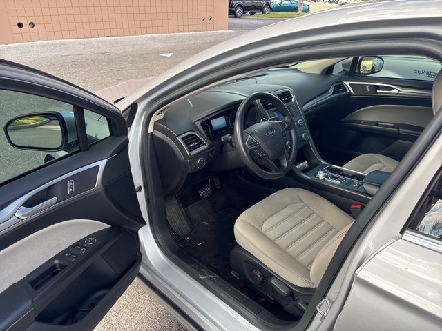 Used 2019 Ford Fusion S image 10