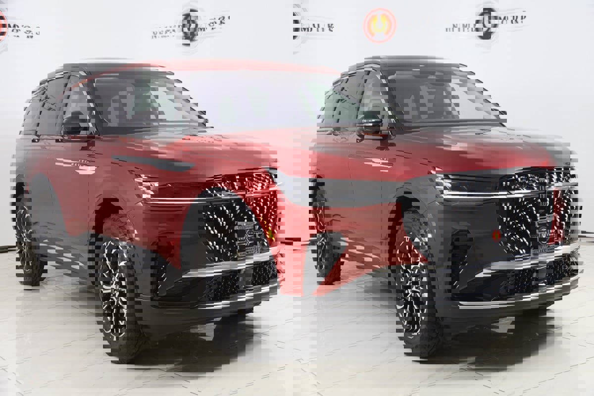 Used 2025 Lincoln Nautilus Premier image 21