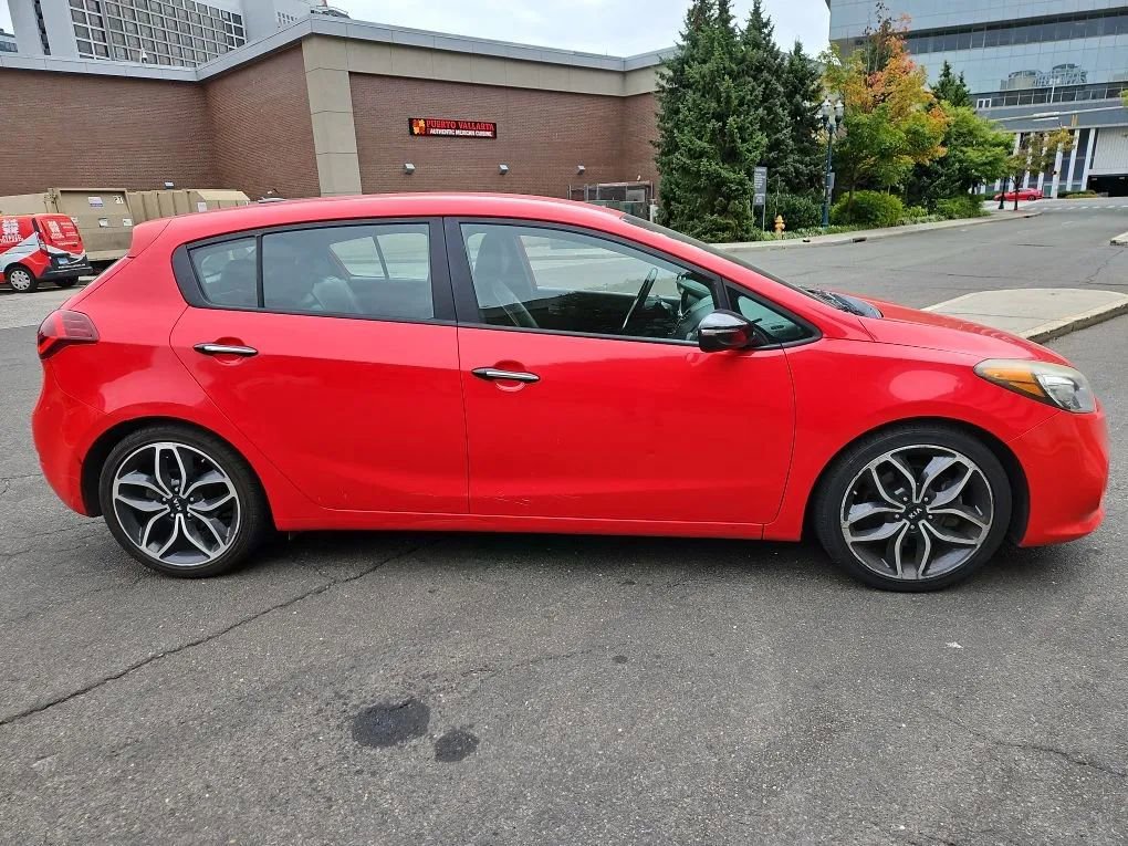 Used 2015 Kia Forte SX image 4