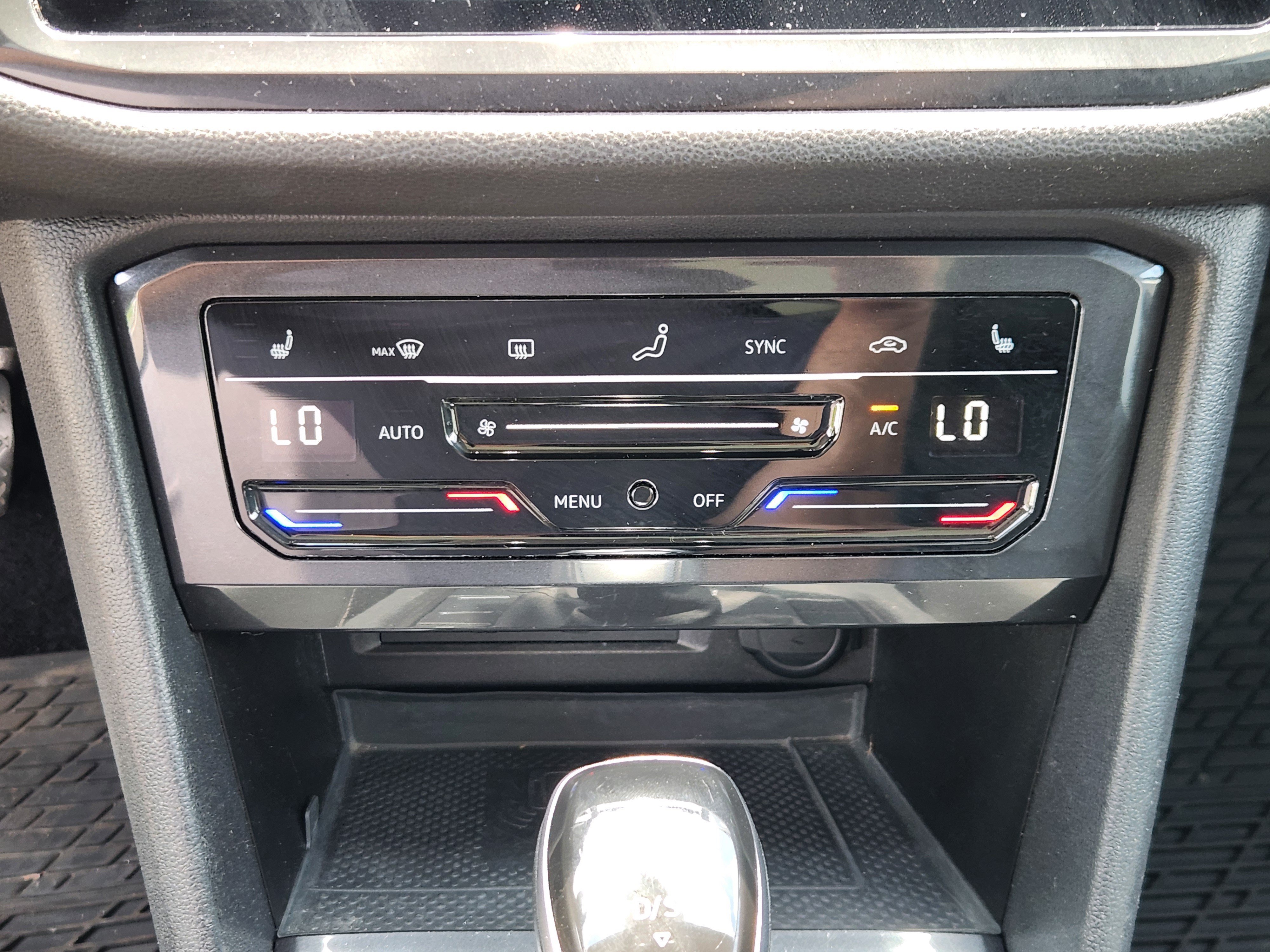 Certified 2022 Volkswagen Tiguan SE AWD/4WD image 21