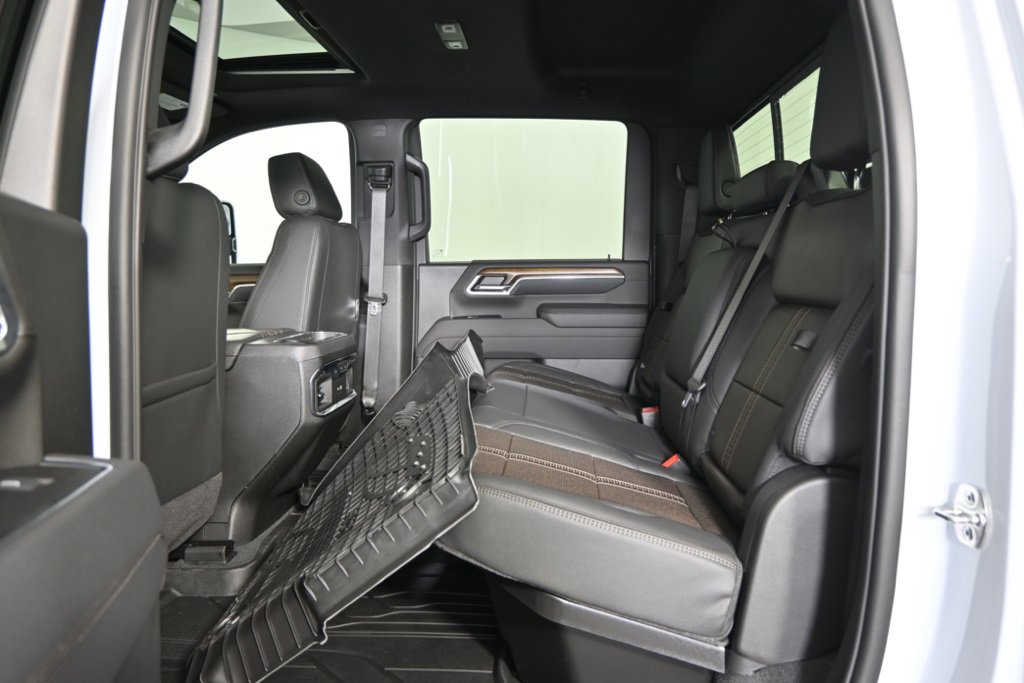 New 2026 Chevrolet Silverado 3500 High Country w/ High Country Premium Package image 17