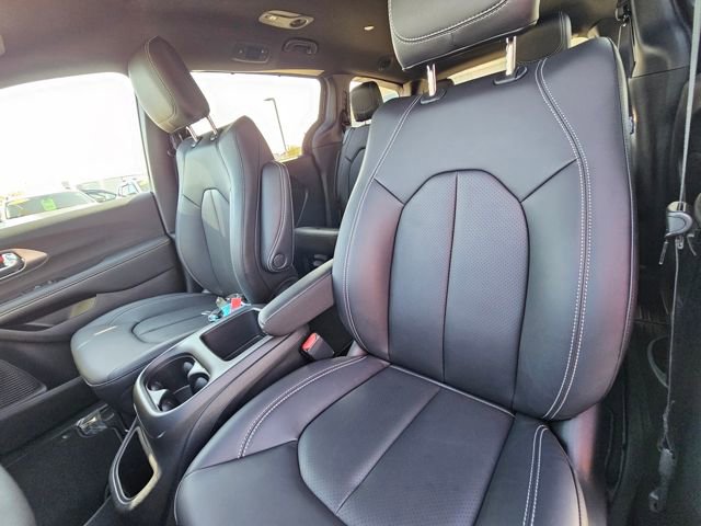 New 2026 Chrysler Voyager LX FWD image 19