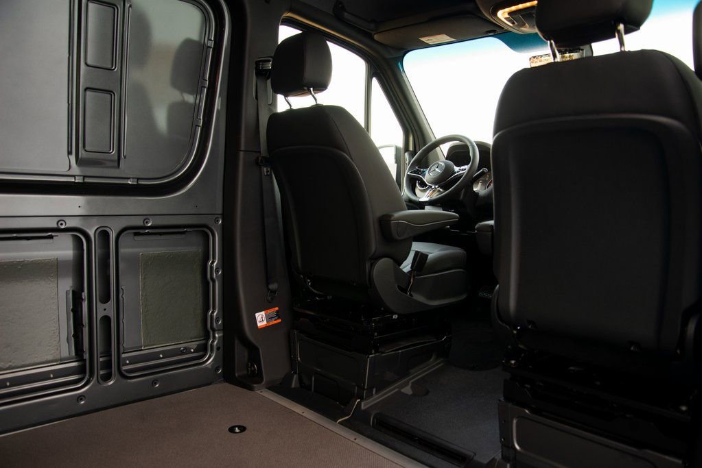 New 2025 Mercedes-Benz Sprinter 2500 image 19