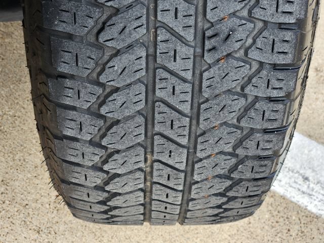 Used 2024 GMC Canyon Denali AWD/4WD image 19