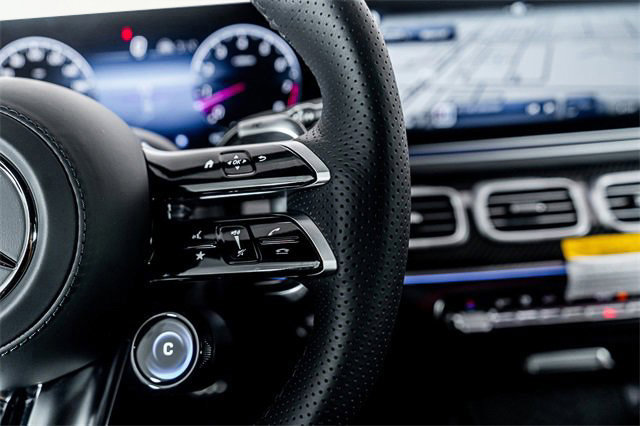 Used 2025 Mercedes-Benz GLE 63 AMG S image 38