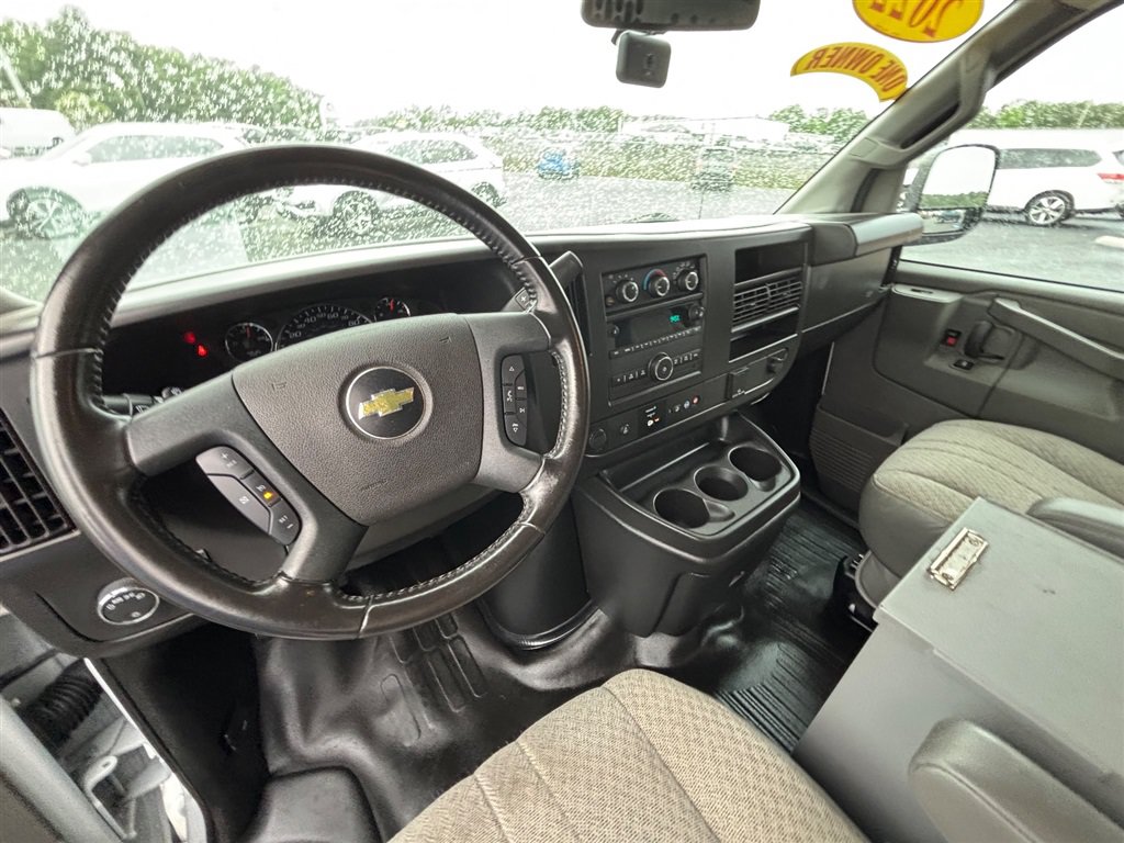 Used 2022 Chevrolet Express 2500 w/ Driver Convenience Package RWD image 12