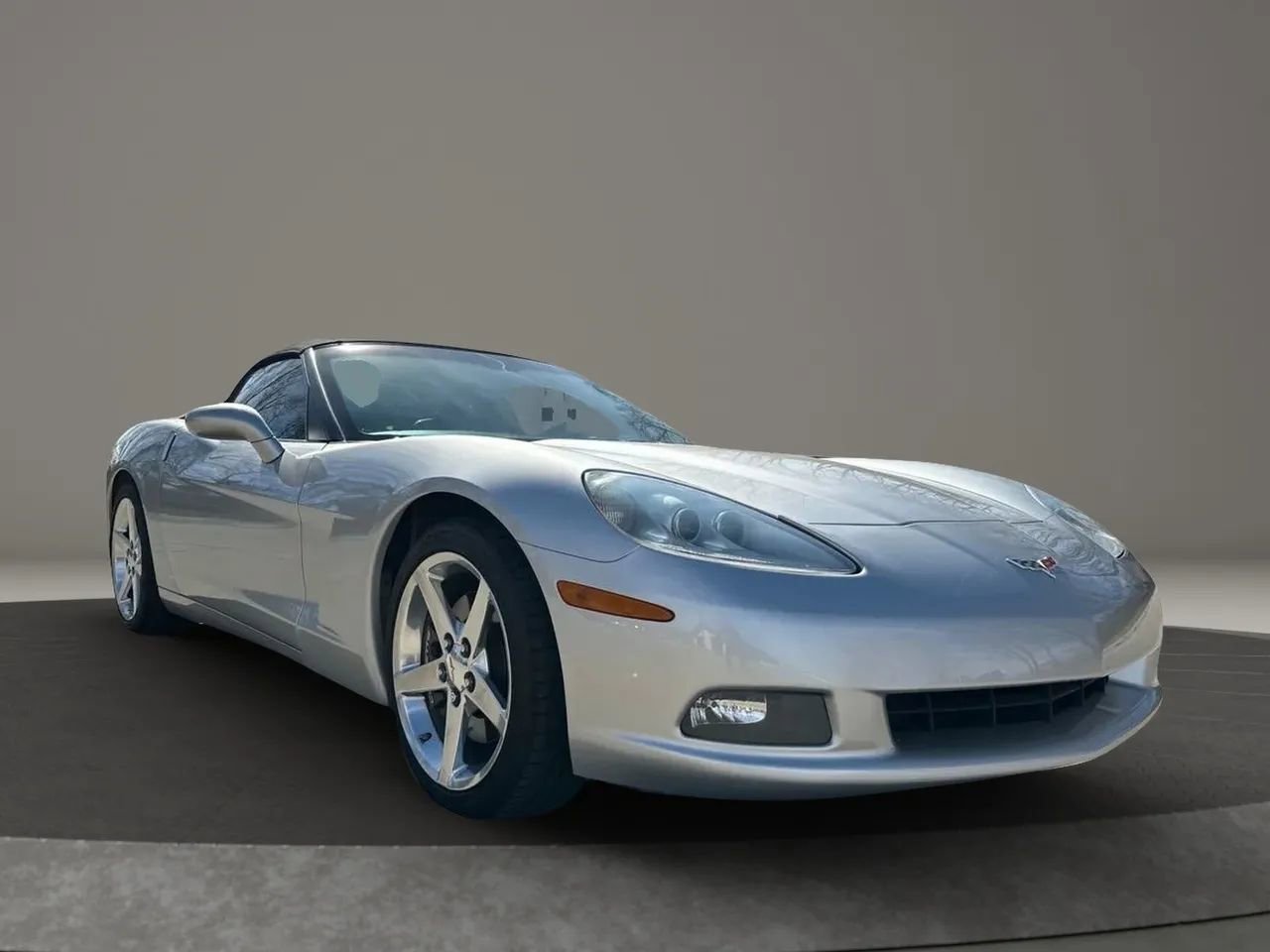 Used 2005 Chevrolet Corvette Convertible w/ Preferred Equipment Group image 8