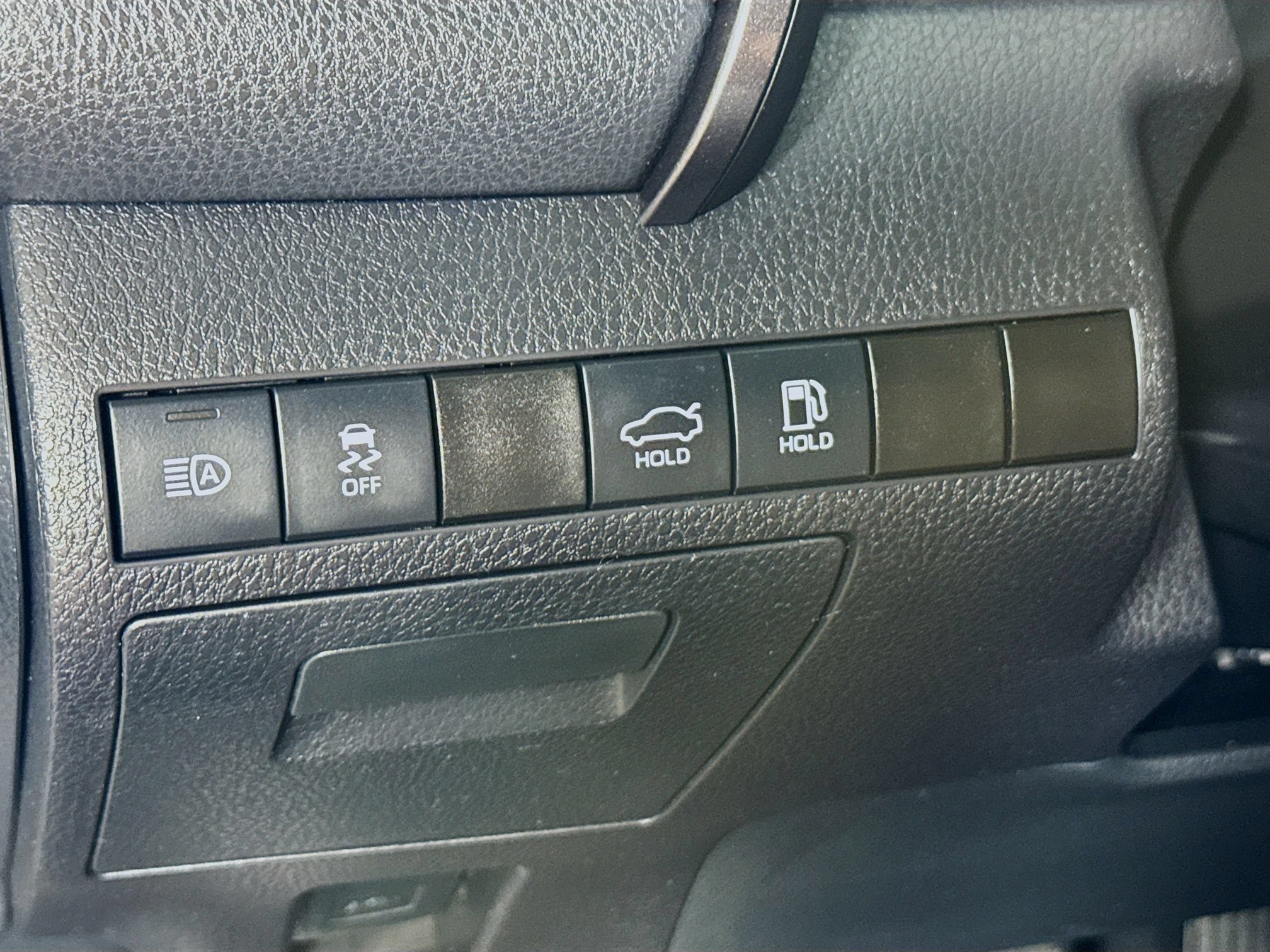 Used 2019 Toyota Camry XSE FWD image 11