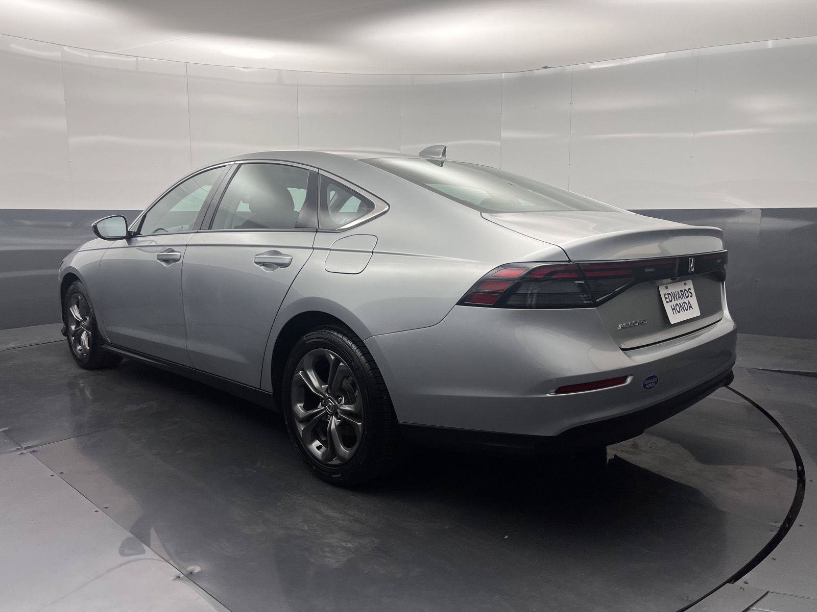 Certified 2024 Honda Accord EX image 29