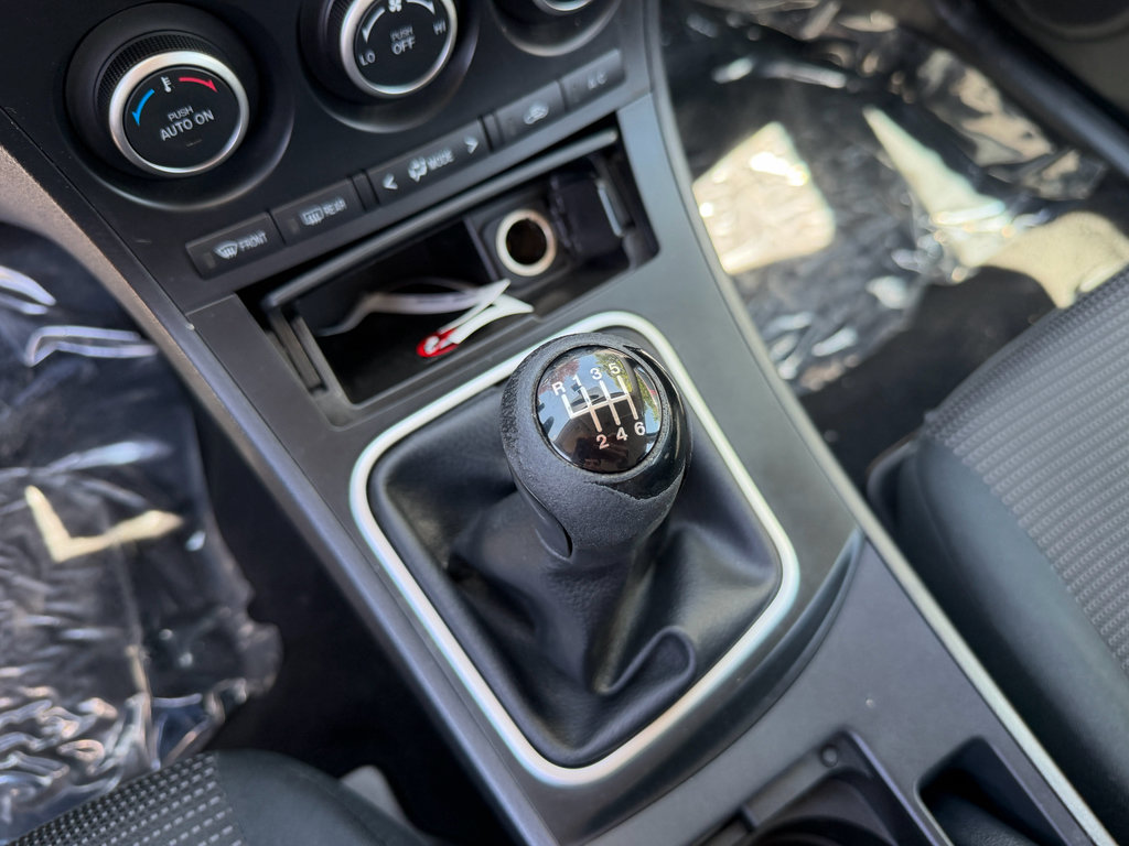 Used 2013 MAZDA MAZDA3 i Touring FWD image 20