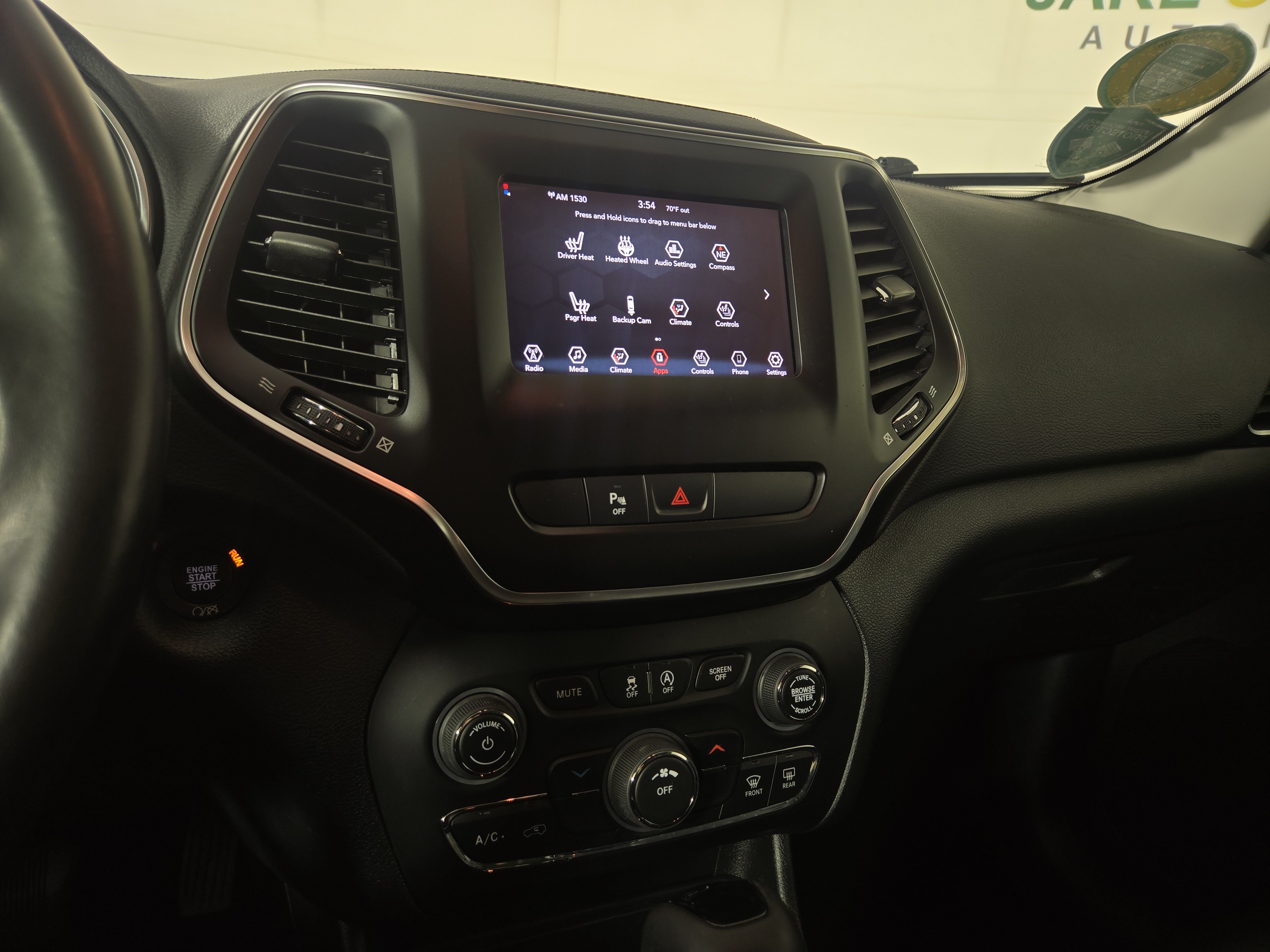 Used 2020 Jeep Cherokee Latitude Plus AWD/4WD image 22