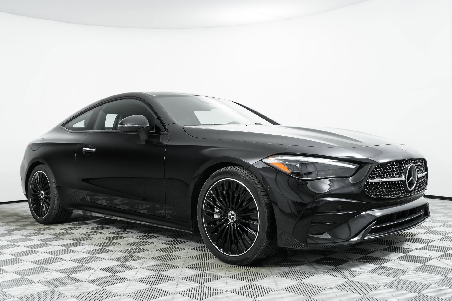 Used 2025 Mercedes-Benz CLE 450 4MATIC Coupe image 1