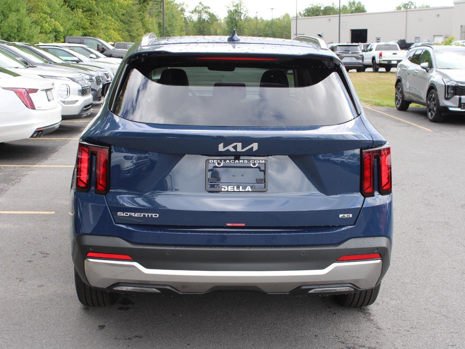 New 2026 Kia Sorento S w/ S Panoramic Sunroof Package image 7