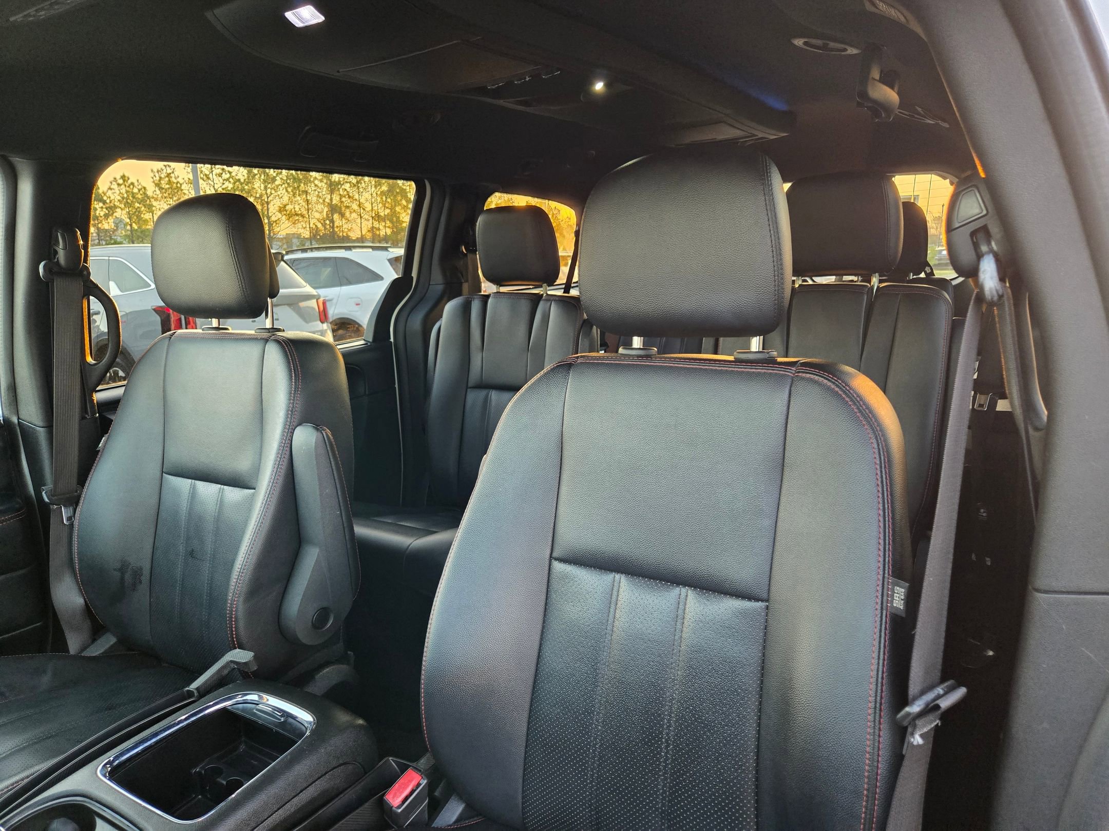 Used 2019 Dodge Grand Caravan GT FWD image 24