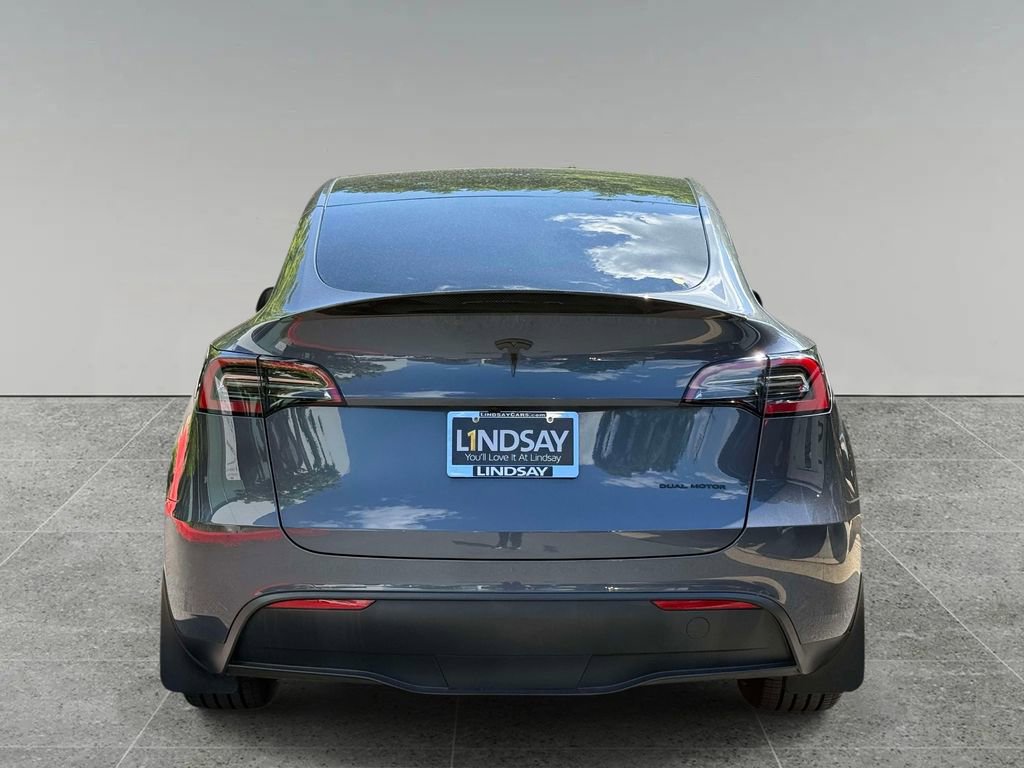 Used 2024 Tesla Model Y Long Range AWD/4WD image 11