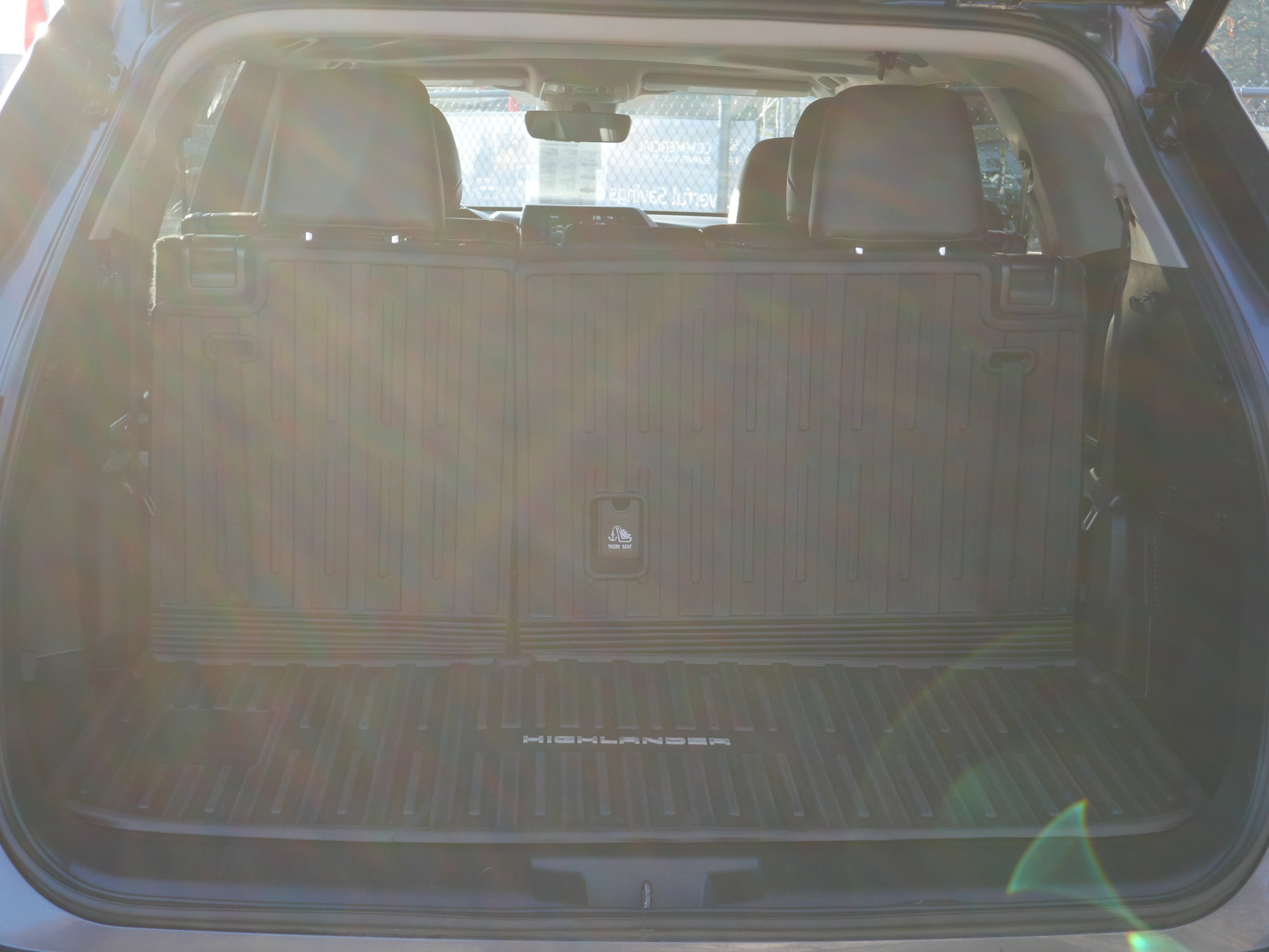 Used 2022 Toyota Highlander XLE image 24