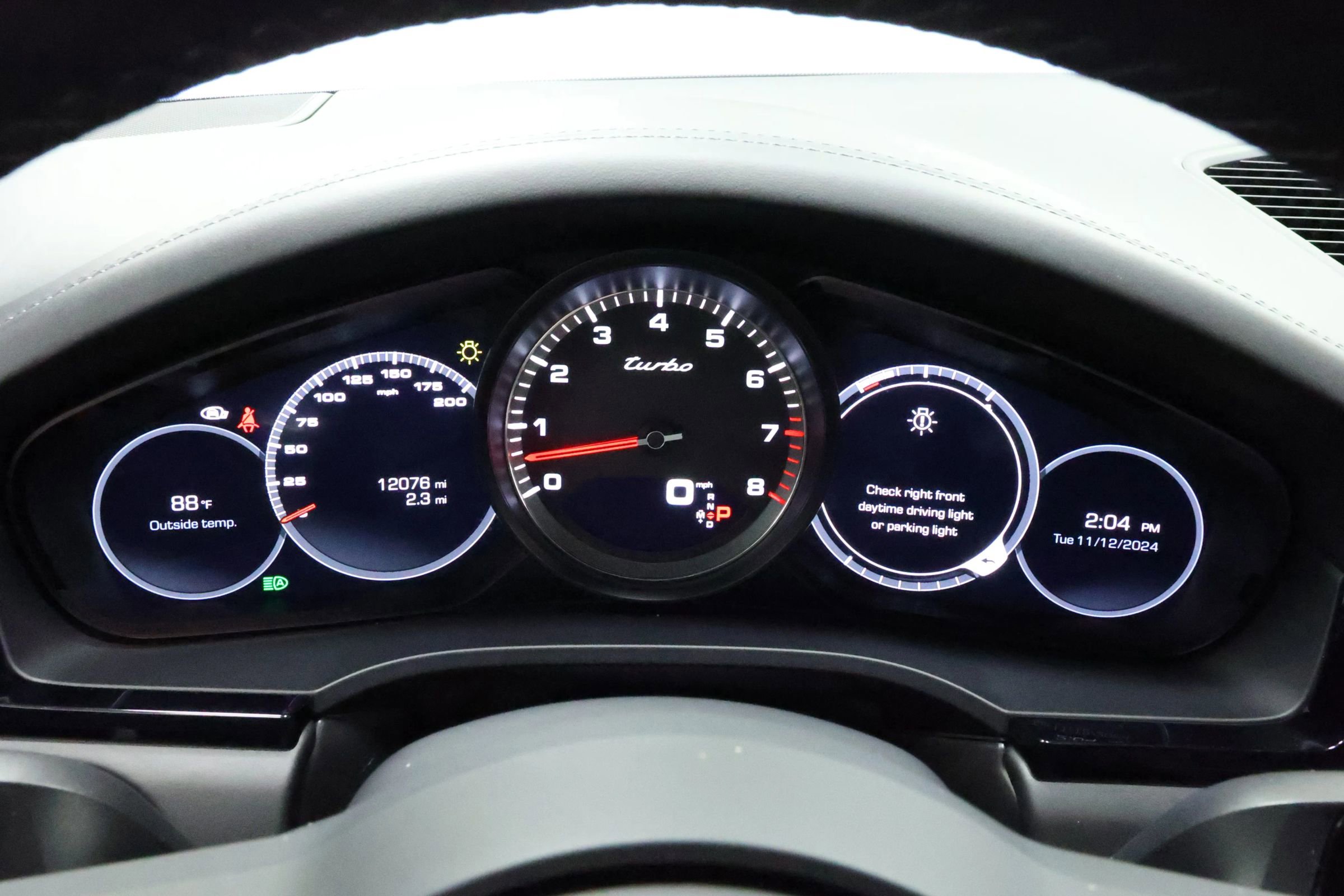 Used 2020 Porsche Cayenne Turbo image 30