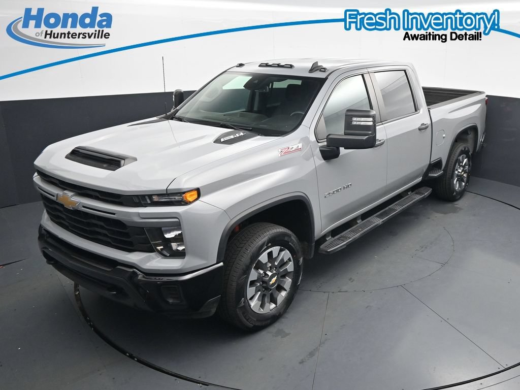 Used 2024 Chevrolet Silverado 2500 Custom w/ Custom Value Package AWD/4WD image 19