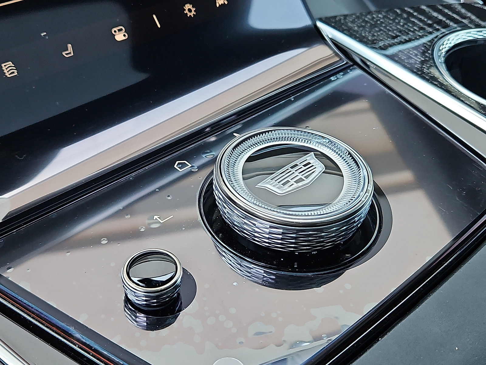 New 2026 Cadillac Escalade IQL Sport 1 w/ LPO, Etrunk Organizer Package AWD/4WD image 19